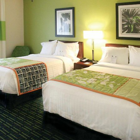 Fairfield Inn & Suites Hilton Head Island בלאפטון חדר תמונה