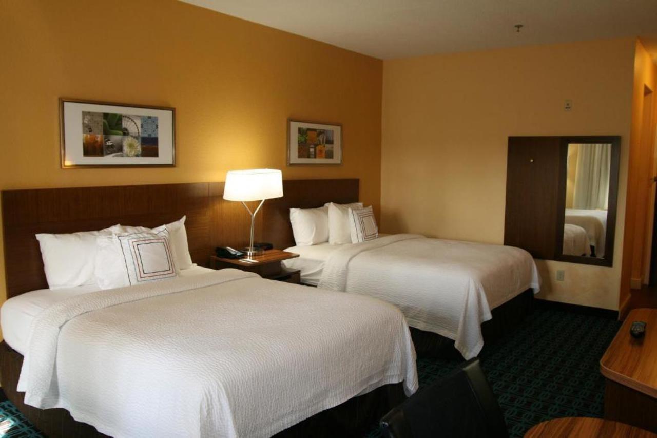 Fairfield Inn & Suites Hilton Head Island בלאפטון מראה חיצוני תמונה
