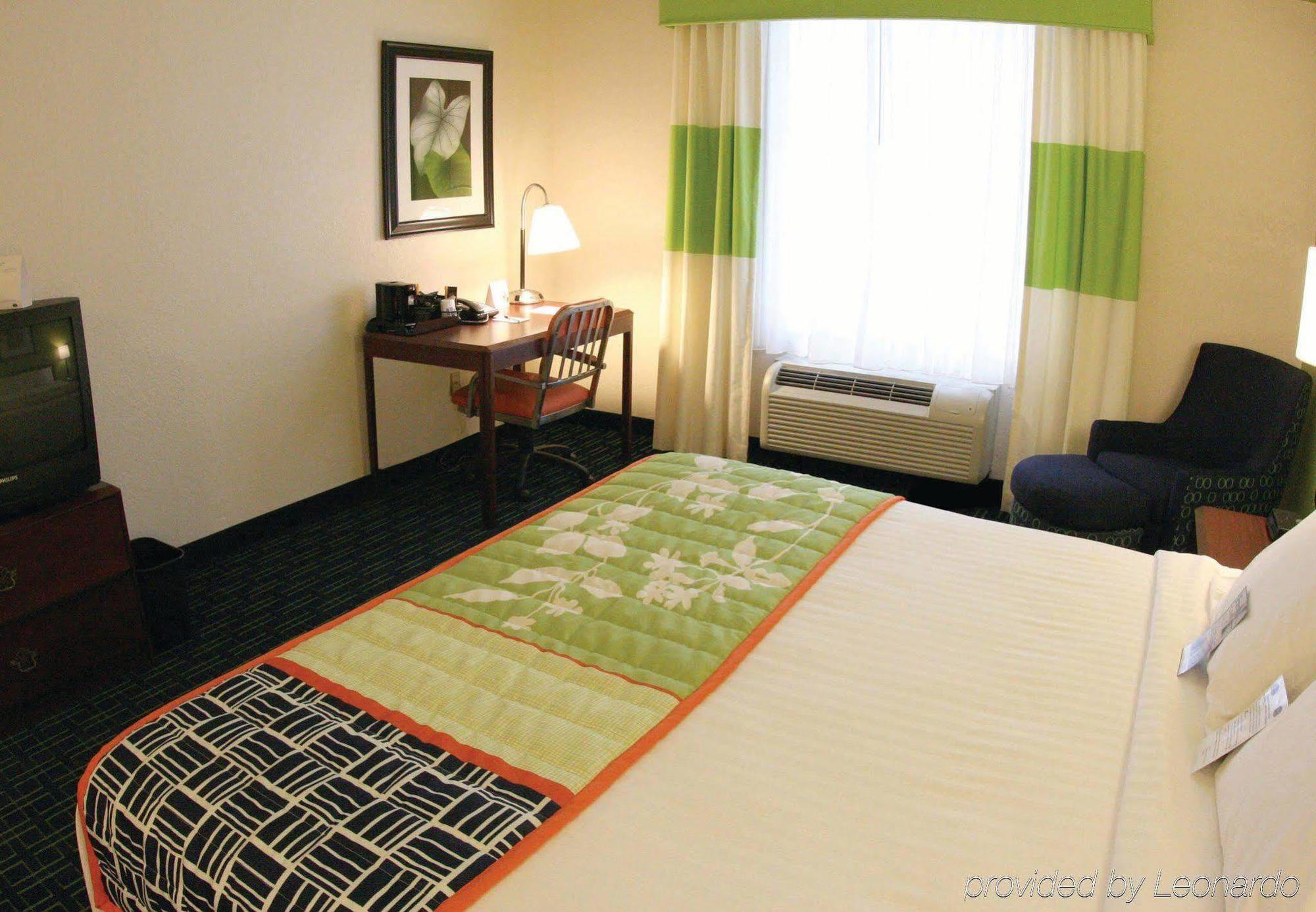 Fairfield Inn & Suites Hilton Head Island בלאפטון מראה חיצוני תמונה