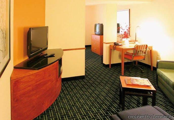 Fairfield Inn & Suites Hilton Head Island בלאפטון מראה חיצוני תמונה